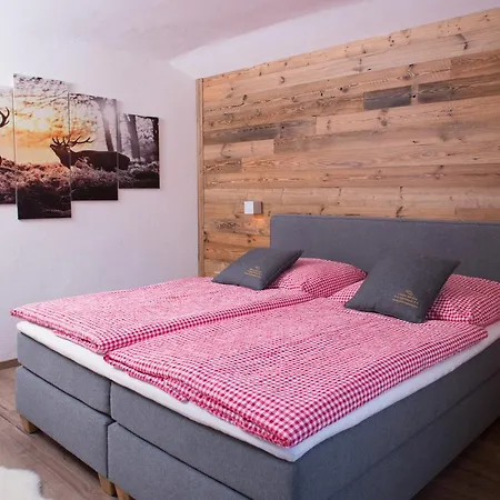 Chalet Am See Apartment Goldegg im Pongau